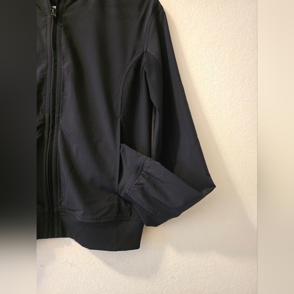 Lululemon Noir Jacket II Black size 4 new no tag - Picture 13 of 13